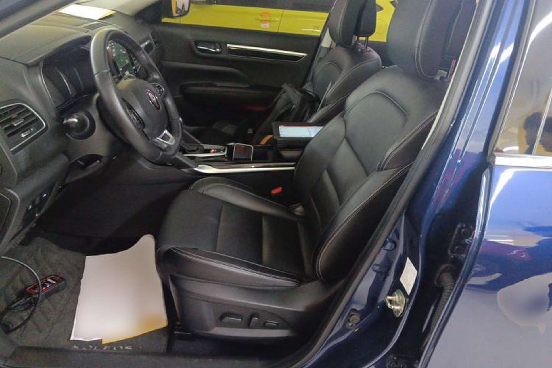 Used Renault Koleos 2017 2.5L Four-Wheel Drive Ultimate Edition Left Front Seat