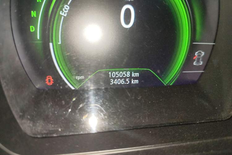 Used Renault Koleos 2017 2.0L Two-Wheel Drive Comfort Edition Odometer Close Up