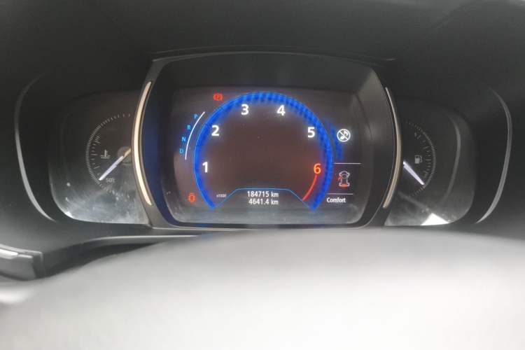 Used Renault Koleos 2017 2.5L 4x4 Flagship Edition Odometer Close Up