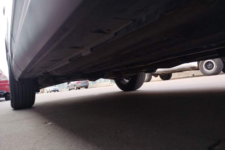 Used Renault Koleos 2017 2.0L Two-Wheel Drive Comfort Edition Right Side Sill