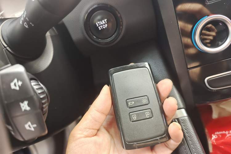 Used Renault Koleos 2017 2.0L Two-Wheel Drive Luxury Edition Vehicle Key
