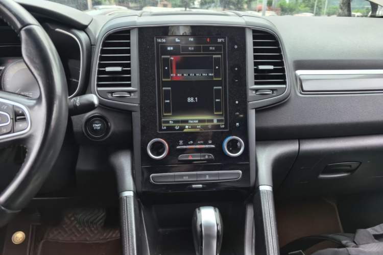 Used Renault Koleos 2017 2.0L Two-Wheel Drive Luxury Edition Audio And AC Panel