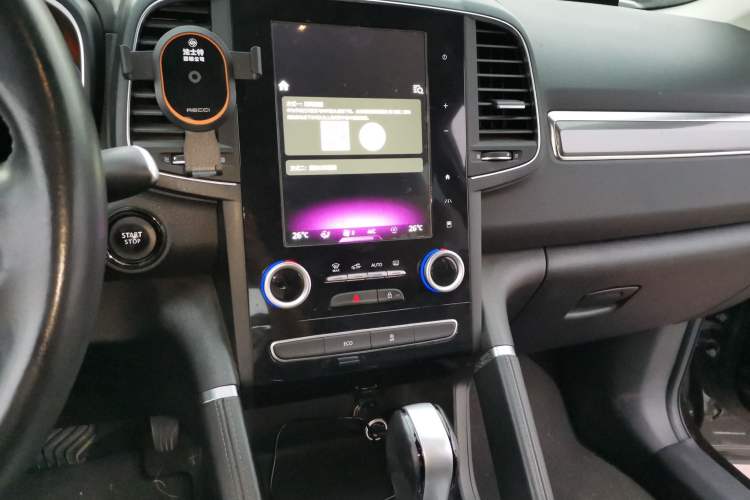 Used Renault Koleos 2017 2.0L Two-Wheel Drive Luxury Edition Audio And AC Panel