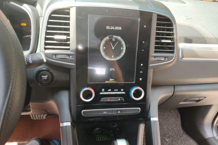 Used Renault Koleos 2017 2.0L Two-Wheel Drive Luxury Edition Audio And AC Panel