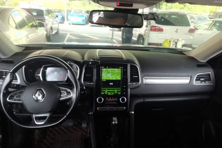 Used Renault Koleos 2017 2.5L Two-Wheel Drive Prestige Edition Center Console
