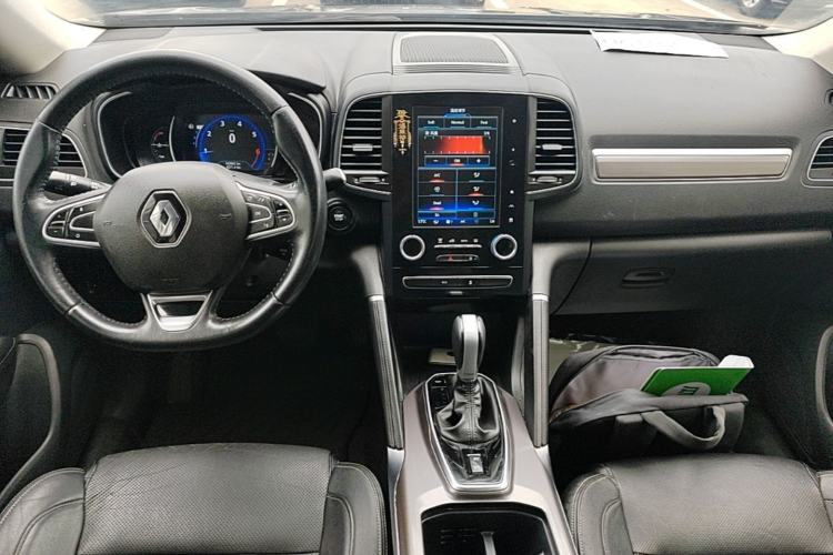 Used Renault Koleos 2017 2.5L Two-Wheel Drive Prestige Edition Center Console