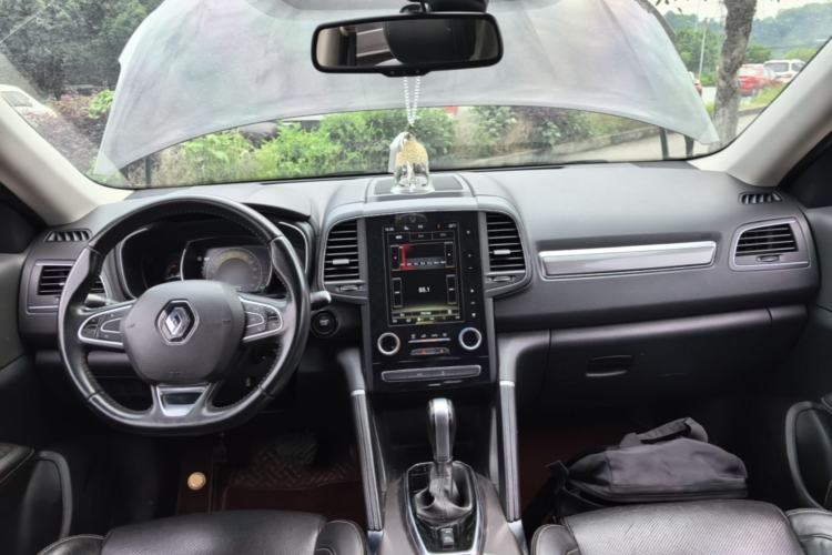 Used Renault Koleos 2017 2.0L Two-Wheel Drive Luxury Edition Center Console