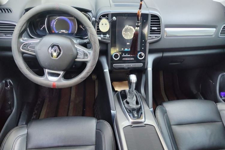 Used Renault Koleos 2017 2.0L Two-Wheel Drive Luxury Edition Center Console