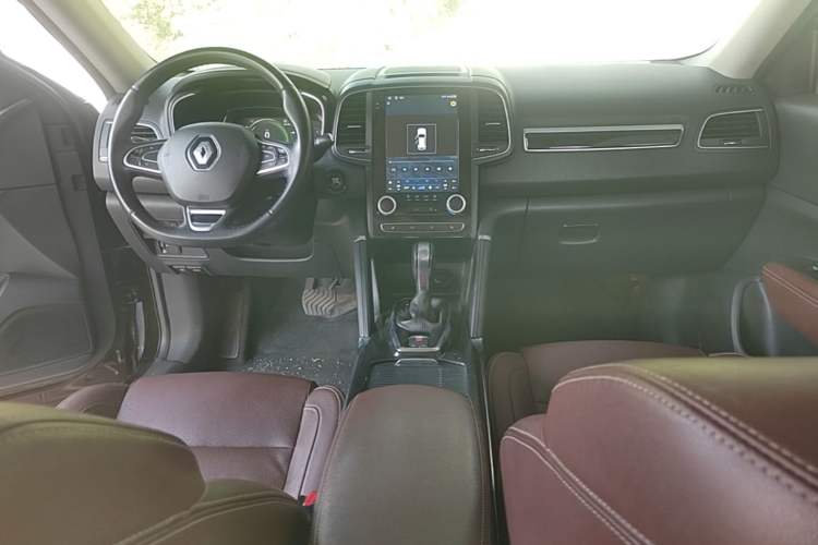 Used Renault Koleos 2017 2.5L Four-Wheel Drive Ultimate Edition Center Console