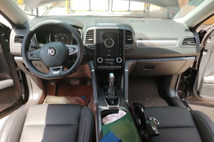 Used Renault Koleos 2017 2.0L Two-Wheel Drive Luxury Edition Center Console