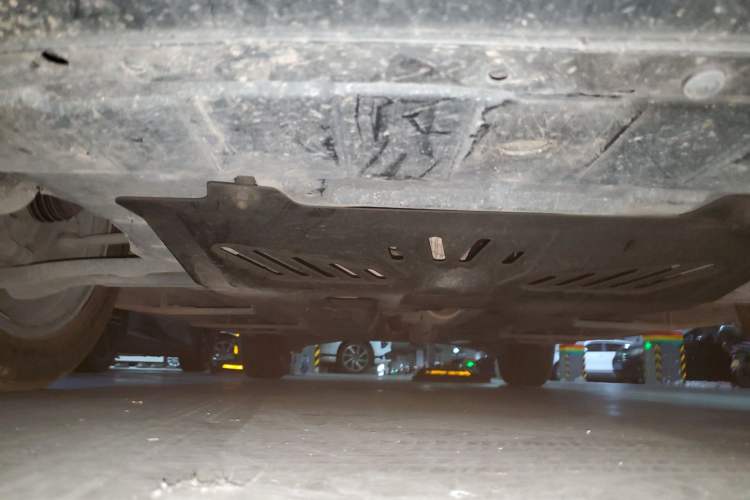 Used Renault Koleos 2017 2.5L Four-Wheel Drive Ultimate Edition Chassis Front