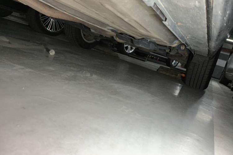 Used Renault Koleos 2017 2.5L Two-Wheel Drive Prestige Edition Chassis Front Left