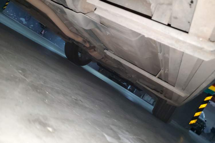 Used Renault Koleos 2017 2.5L Four-Wheel Drive Ultimate Edition Chassis Rear Right