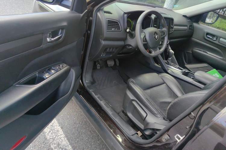 Used Renault Koleos 2017 2.0L Two-Wheel Drive Comfort Edition Driver Seat