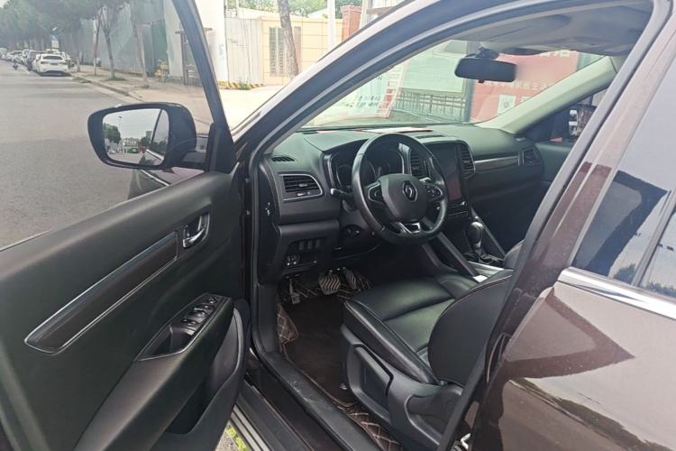 Used Renault Koleos 2017 2.0L Two-Wheel-Drive Leading Edition Driver Seat