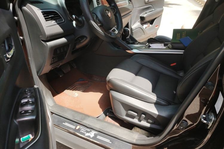 Used Renault Koleos 2017 2.0L Two-Wheel Drive Luxury Edition Driver Seat