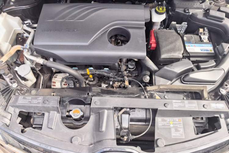 Used Renault Koleos 2017 2.0L Two-Wheel Drive Comfort Edition Engine Bay
