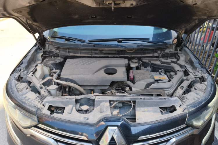 Used Renault Koleos 2017 2.0L Two-Wheel Drive Luxury Edition Engine Bay
