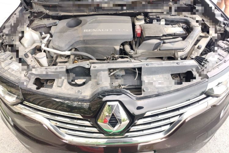 Used Renault Koleos 2017 2.5L Four-Wheel Drive Ultimate Edition Engine Bay