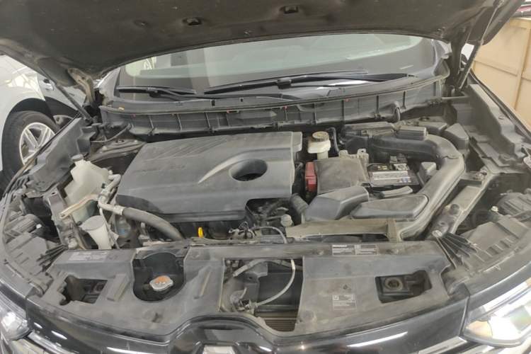Used Renault Koleos 2017 2.0L Two-Wheel Drive Luxury Edition Engine Bay