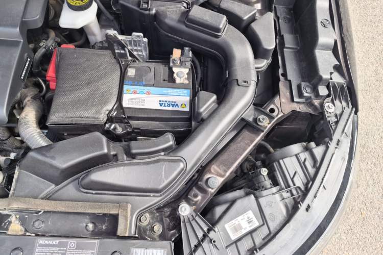 Used Renault Koleos 2017 2.0L Two-Wheel Drive Comfort Edition Engine Bay Left