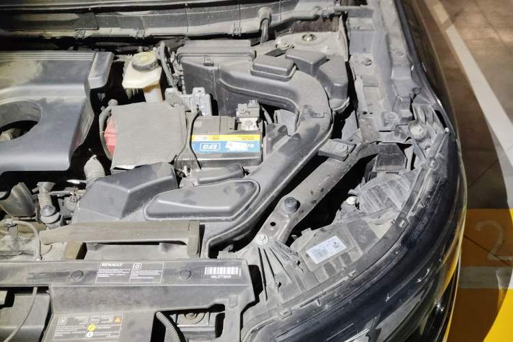 Used Renault Koleos 2017 2.0L Two-Wheel Drive Luxury Edition Engine Bay Left
