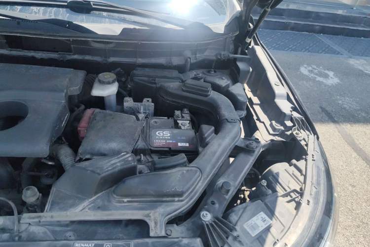 Used Renault Koleos 2017 2.0L Two-Wheel Drive Luxury Edition Engine Bay Left