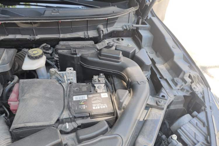 Used Renault Koleos 2017 2.0L Two-Wheel Drive Luxury Edition Engine Bay Left
