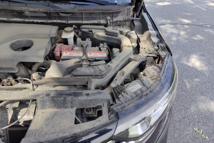 Used Renault Koleos 2017 2.0L Two-Wheel Drive Comfort Edition Engine Bay Left