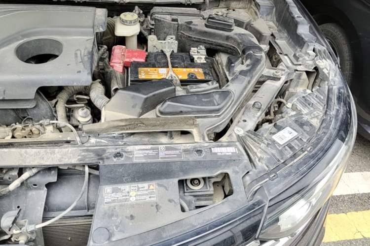 Used Renault Koleos 2017 2.0L Two-Wheel Drive Luxury Edition Engine Bay Left