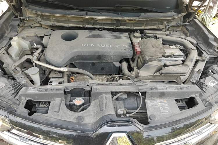 Used Renault Koleos 2017 2.5L Four-Wheel Drive Ultimate Edition Engine Bay