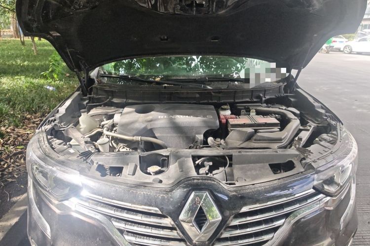 Used Renault Koleos 2017 2.5L Four-Wheel Drive Ultimate Edition Engine Bay