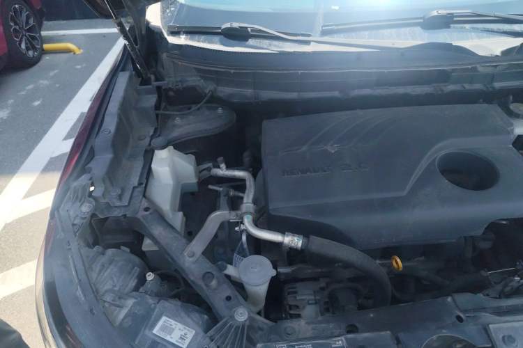 Used Renault Koleos 2017 2.0L Two-Wheel Drive Luxury Edition Engine Bay Right