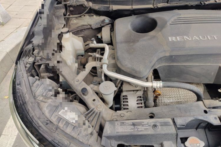 Used Renault Koleos 2017 2.5L Four-Wheel Drive Ultimate Edition Engine Bay Right