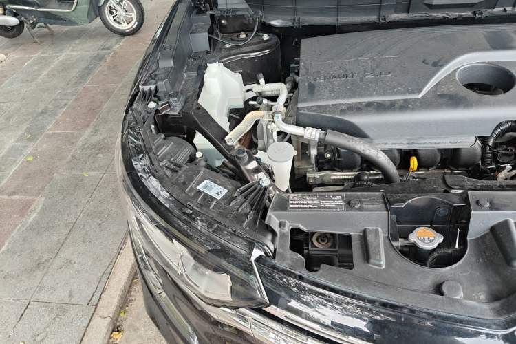 Used Renault Koleos 2017 2.0L Two-Wheel Drive Luxury Edition Engine Bay Right