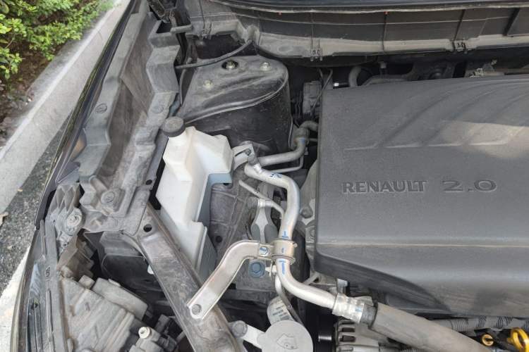 Used Renault Koleos 2017 2.0L Two-Wheel Drive Luxury Edition Engine Bay Right