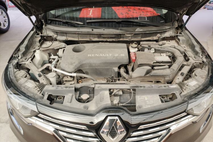 Used Renault Koleos 2017 2.5L Four-Wheel Drive Premium Edition Engine Bay