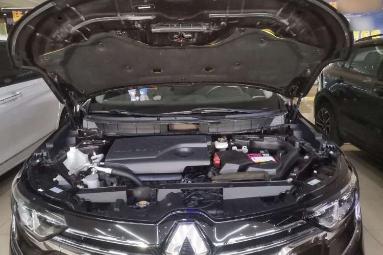 Used Renault Koleos 2017 2.0L Two-Wheel Drive Comfort Edition Engine Bay
