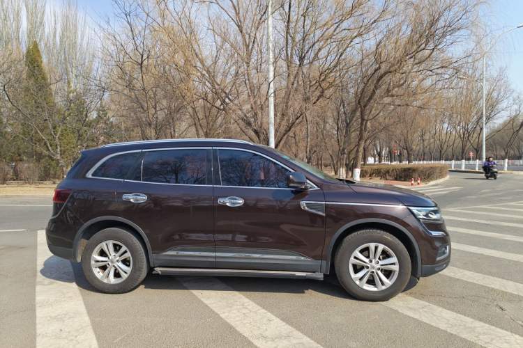 Used Renault Koleos 2017 2.0L Two-Wheel-Drive Leading Edition Exterior 2