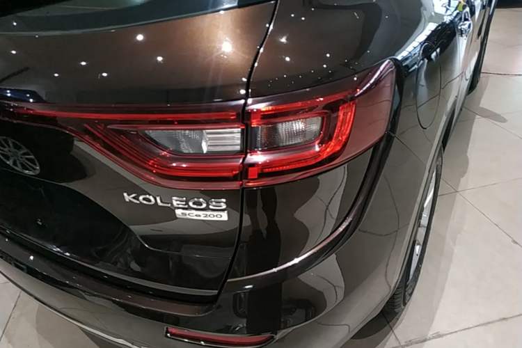 Used Renault Koleos 2017 2.0L Two-Wheel Drive Luxury Edition Exterior 3