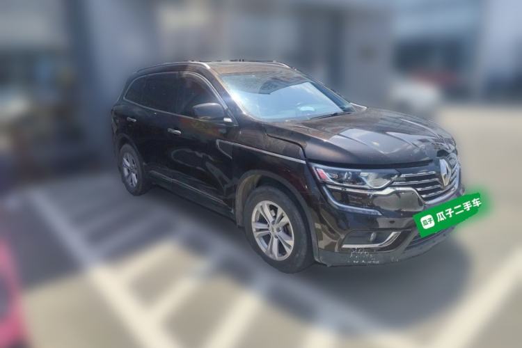 Used Renault Koleos 2017 2.0L Two-Wheel Drive Luxury Edition Front Right 45 Deg