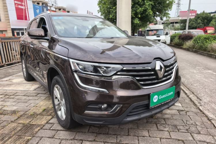 Used Renault Koleos 2017 2.0L Two-Wheel Drive Luxury Edition Front Right 45 Deg