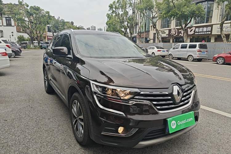 Used Renault Koleos 2017 2.5L Four-Wheel Drive Ultimate Edition Front Right 45 Deg