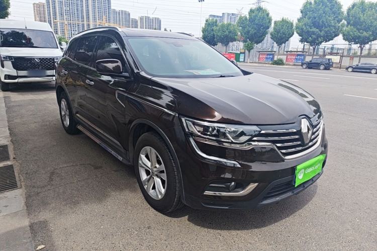 Used Renault Koleos 2017 2.0L Two-Wheel-Drive Leading Edition Front Right 45 Deg