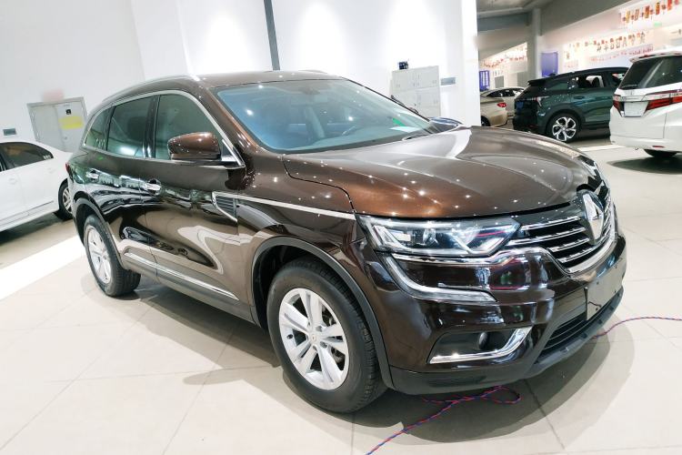 Used Renault Koleos 2017 2.0L Two-Wheel Drive Luxury Edition Front Right 45 Deg