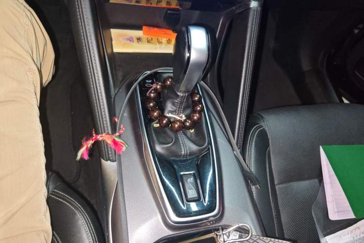 Used Renault Koleos 2017 2.0L Two-Wheel Drive Luxury Edition Gear Lever