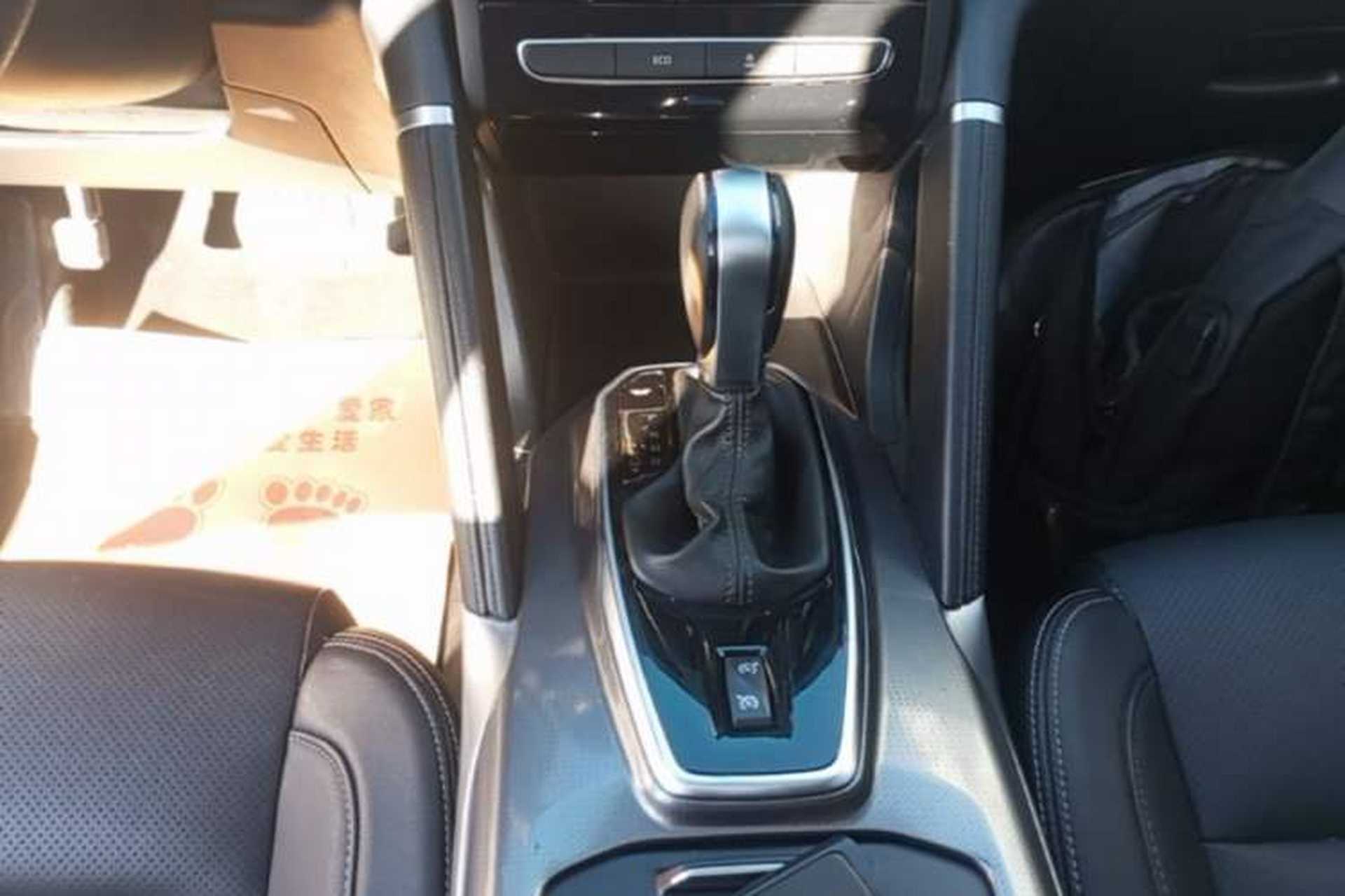 Used Renault Koleos 2017 2.5L Four-Wheel Drive Premium Edition Gear Lever