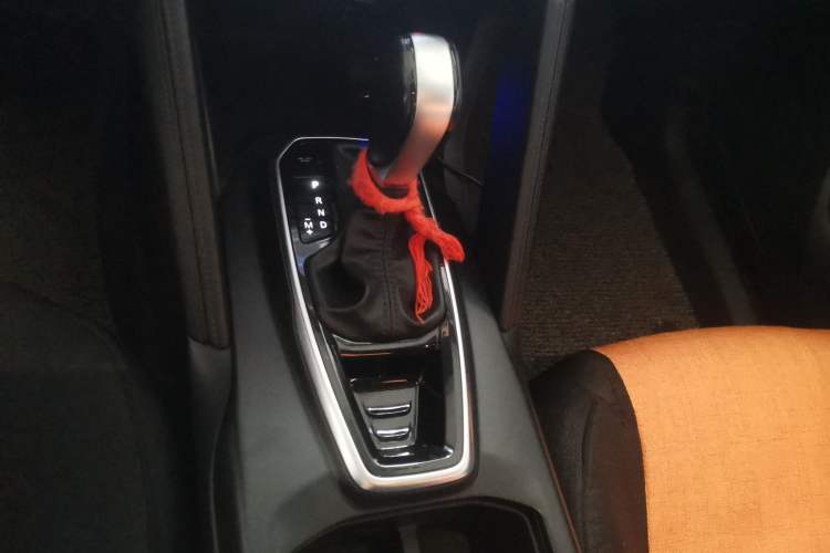 Used Renault Koleos 2017 2.0L Two-Wheel Drive Comfort Edition Gear Lever