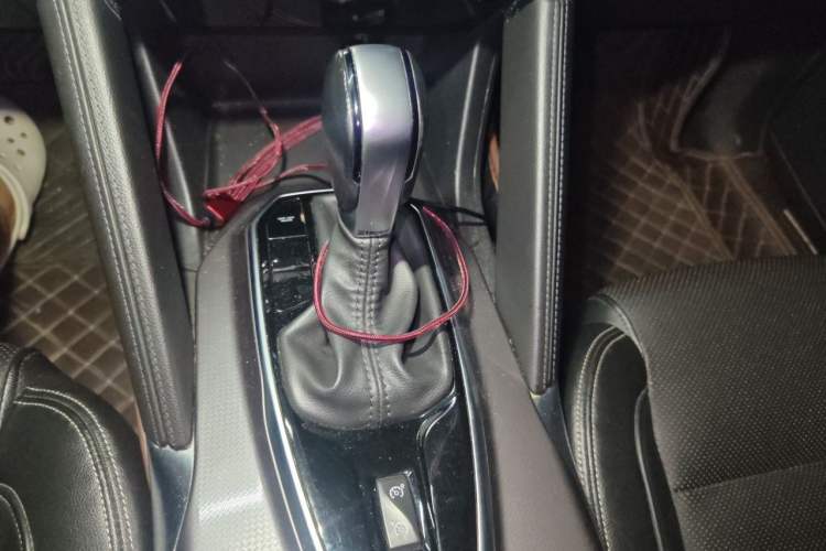 Used Renault Koleos 2017 2.5L Two-Wheel Drive Prestige Edition Gear Lever
