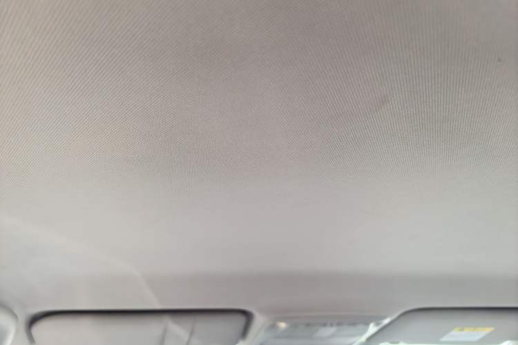 Used Renault Koleos 2017 2.0L Two-Wheel Drive Comfort Edition Headliner